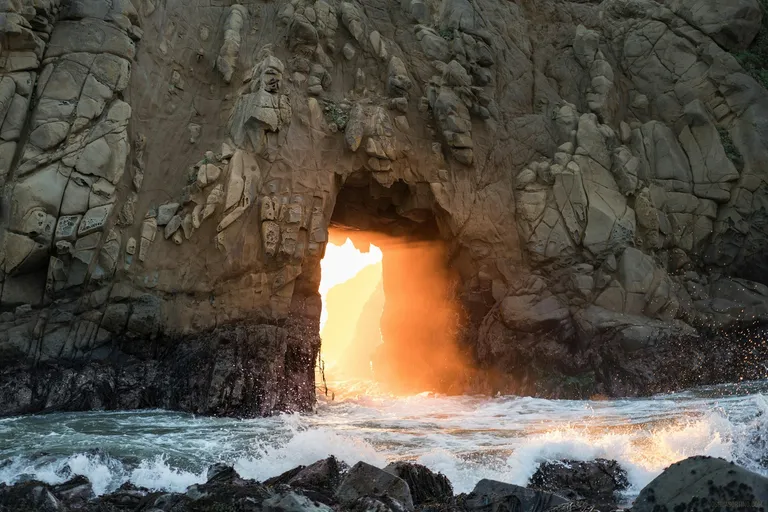  promontory headland head foreland cliff drop drop-off volcano seashore coast seacoast sea-coast-0