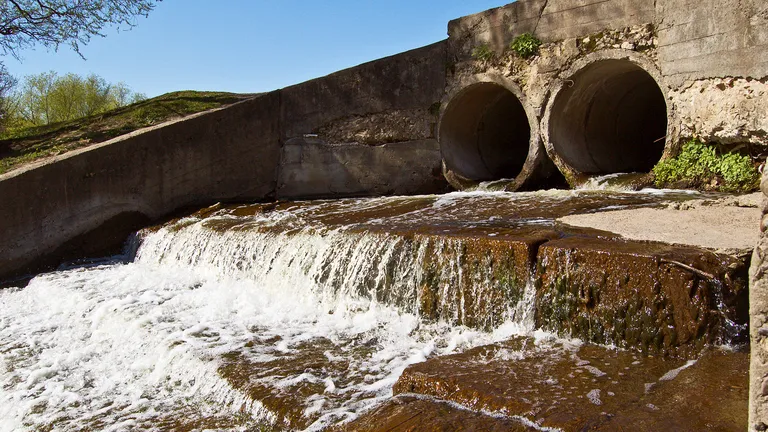  dam dike dyke breakwater groin groyne mole bulwark seawall jetty pier promontory headland head foreland-0