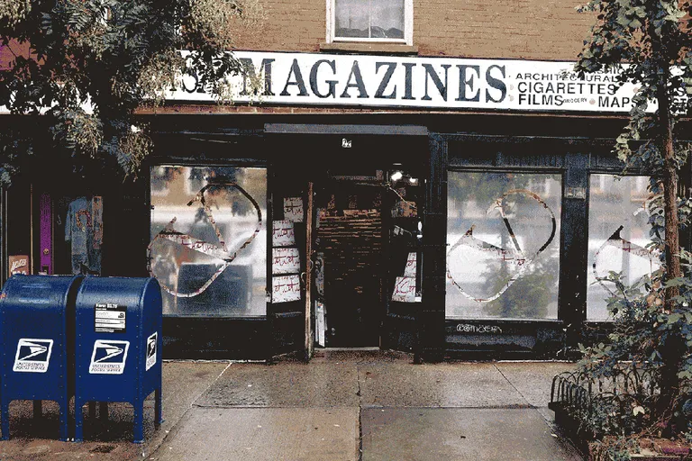  tobacco shop tobacconist shop tobacconist pay-phone pay-station mailbox letter box restaurant eating house eating place eatery-0