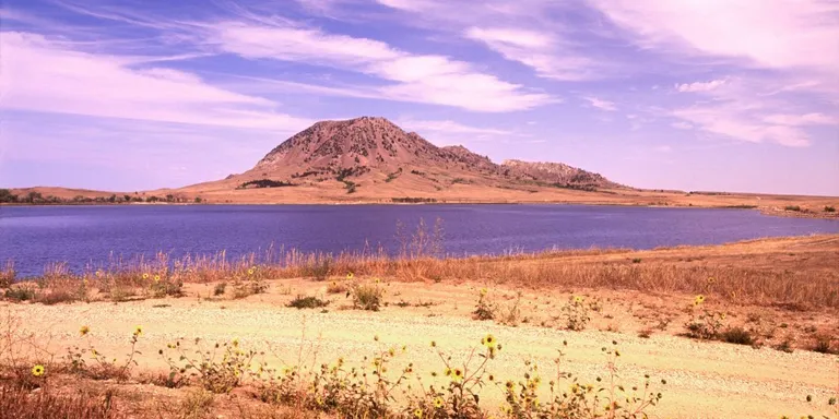  lakeside lakeshore volcano promontory headland head foreland valley vale-0