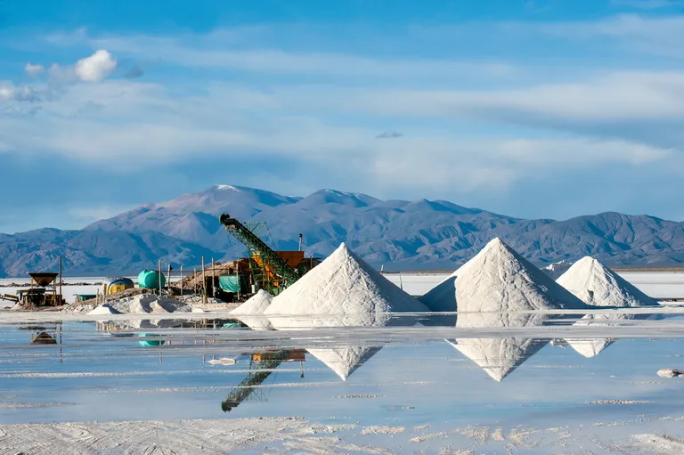  crane volcano alp lakeside lakeshore-0