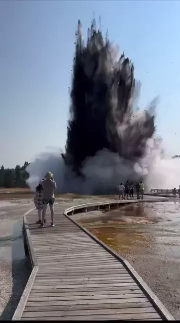  geyser breakwater groin groyne mole bulwark seawall jetty lakeside lakeshore volcano-0