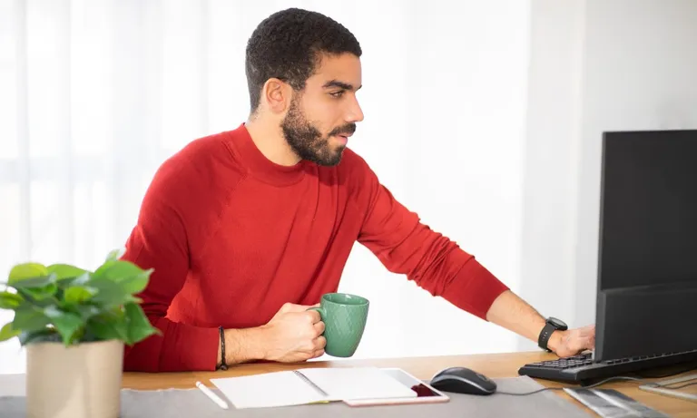  notebook notebook computer desk coffee mug desktop computer-0