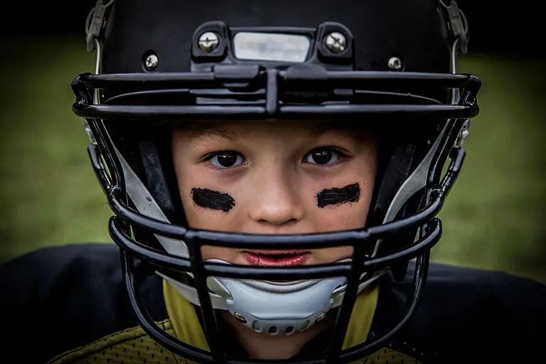  football helmet neck brace crash helmet mask-0