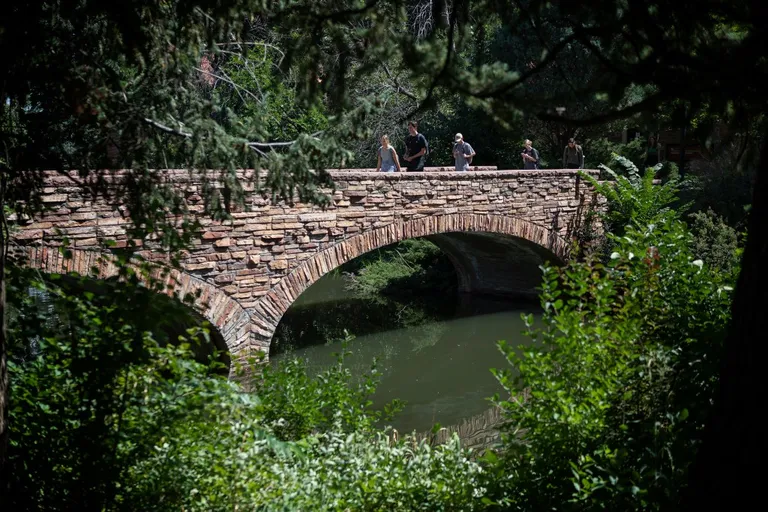  viaduct steel arch bridge pier valley vale-0