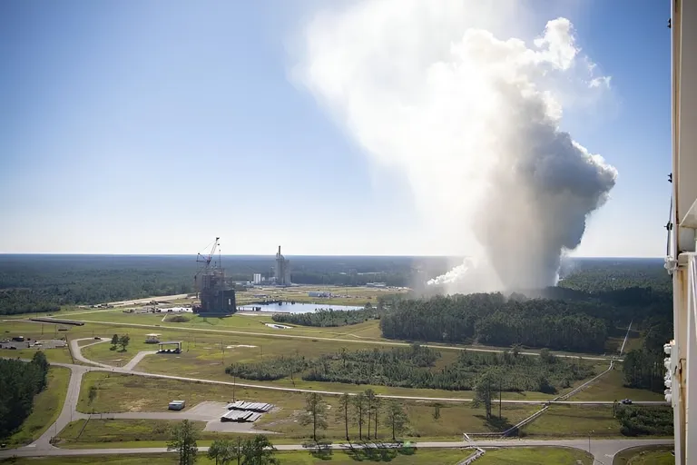  geyser drilling platform offshore rig space shuttle dam dike dyke-0