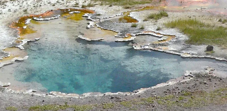  geyser volcano fountain coral reef-0