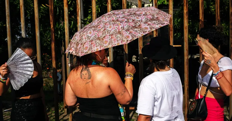  umbrella sarong sombrero miniskirt mini-0