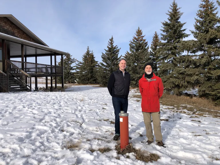  pole beacon lighthouse beacon light pharos lakeside lakeshore solar dish solar collector solar furnace-0