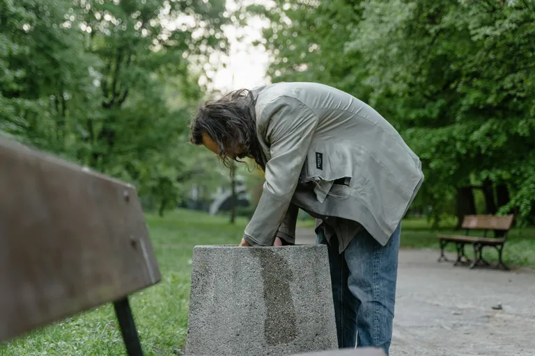  park bench ashcan trash can garbage can wastebin ash bin ash-bin ashbin dustbin trash barrel trash bin brass memorial tablet plaque potter's wheel-0