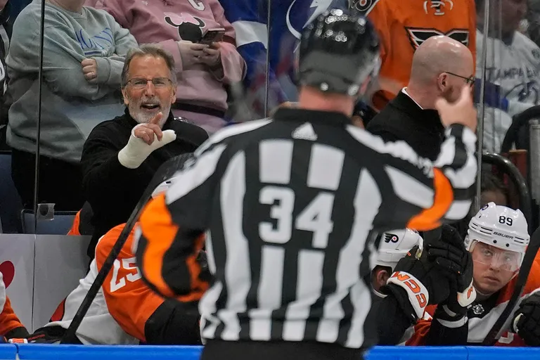  puck hockey puck whistle scoreboard stretcher-0