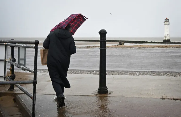  umbrella beacon lighthouse beacon light pharos breakwater groin groyne mole bulwark seawall jetty seashore coast seacoast sea-coast-0