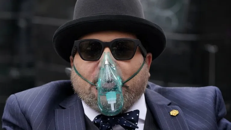  oxygen mask bow tie bow-tie bowtie gasmask respirator gas helmet suit suit of clothes-0