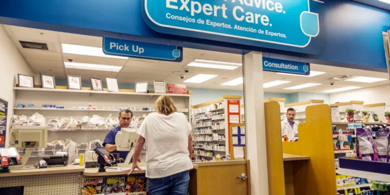  tobacco shop tobacconist shop tobacconist bookshop bookstore bookstall shoe shop shoe-shop shoe store medicine chest medicine cabinet-0