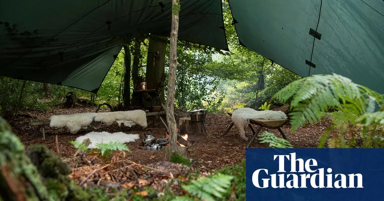  mountain tent kuvasz Great Pyrenees patio terrace-0